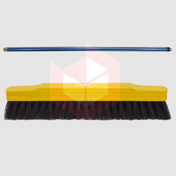 Vassoura pelo natural 40cm com cabo Perovinha