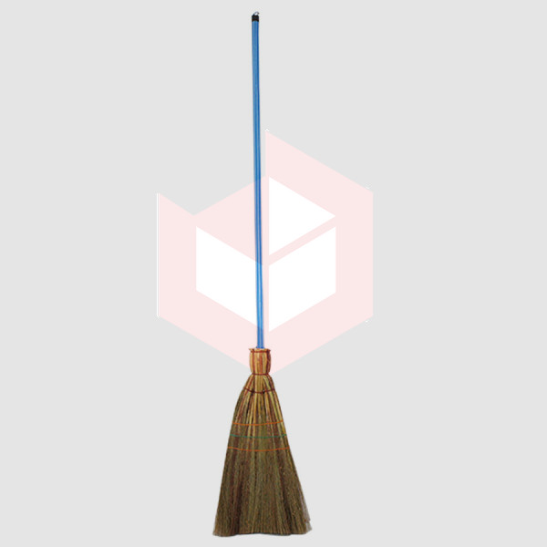 Vassoura de palha 3 fios com cabo plastificado 120cm 