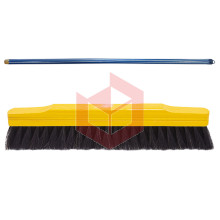 Vassoura pelo natural 60cm com cabo Perovinha