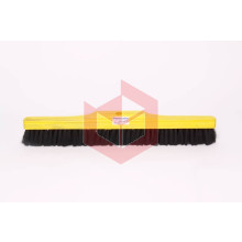 Vassoura cerlon madeira 60cm com cabo Perovinha