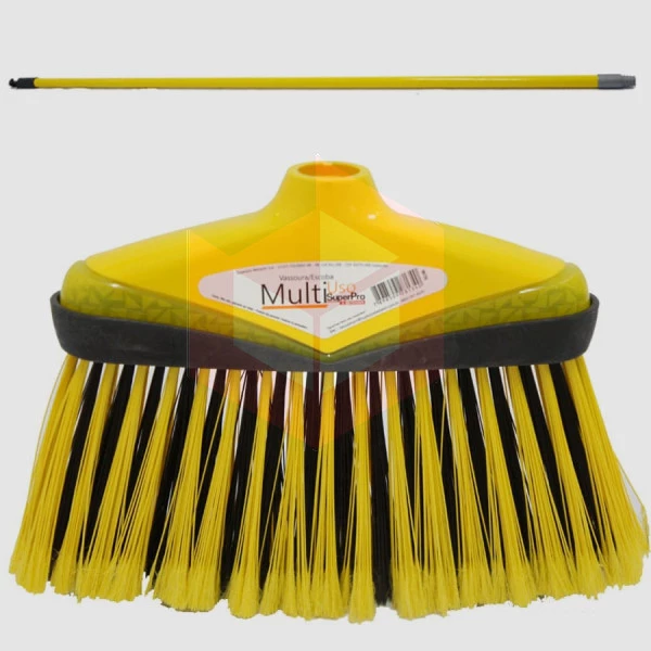Vassoura multiuso 30cm amarela com cabo Bettanin 9672C
