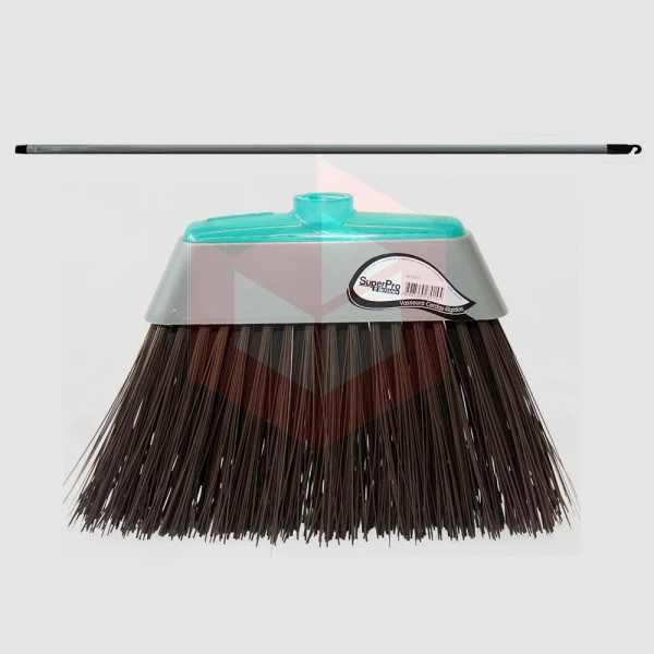 Vassoura casa-rua rígida 30cm com cabo Bettanin 9001C