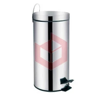 Lixeira com pedal 30l inox agata Mor 8225