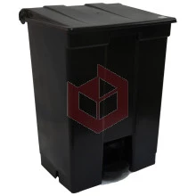 Lixeira com pedal 60l preta Bralimpia CP6SPR