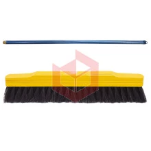 Vassoura pelo natural 60cm com cabo Perovinha