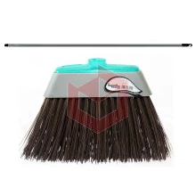 Vassoura casa-rua rígida 30cm com cabo Bettanin 9001C